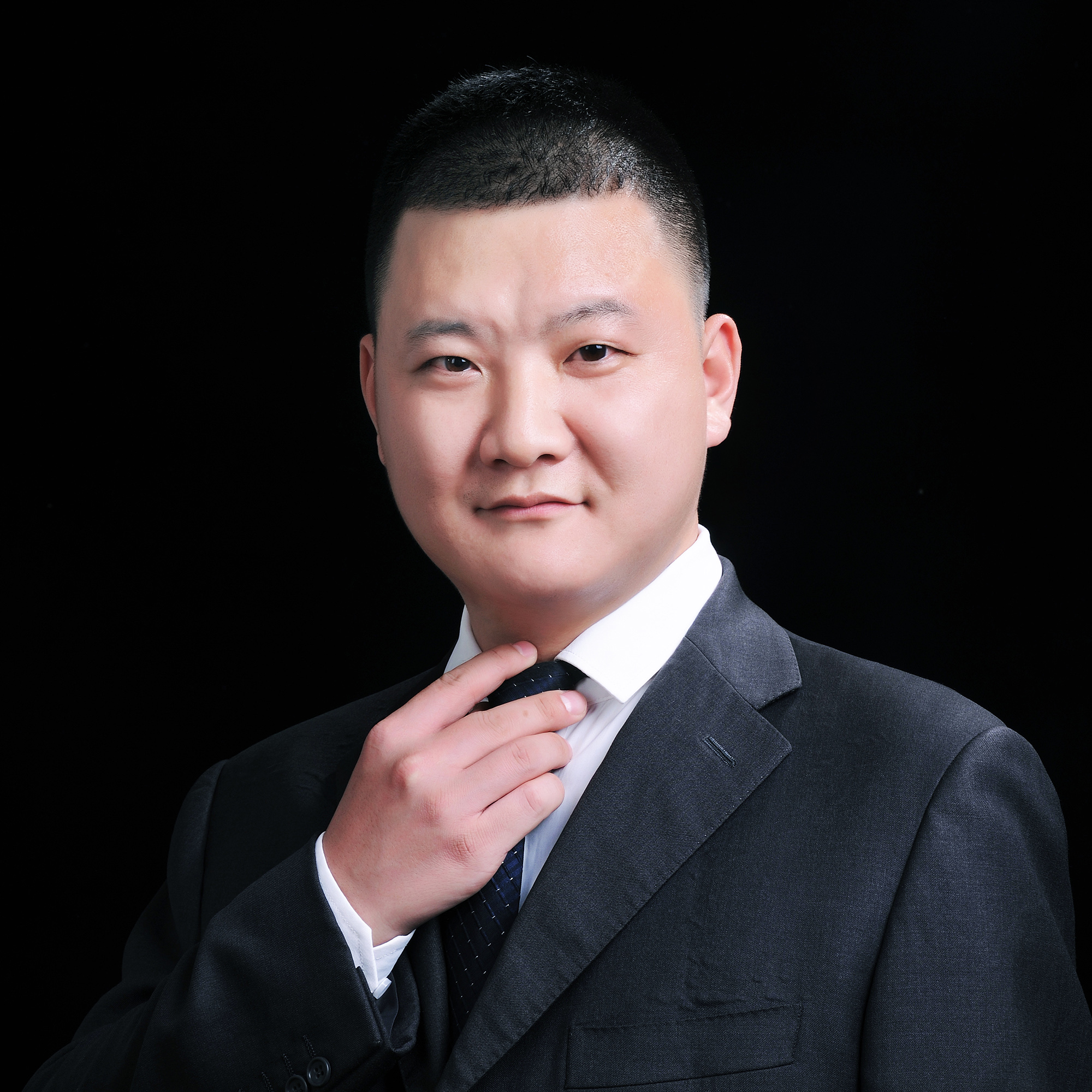 王朋(图1)